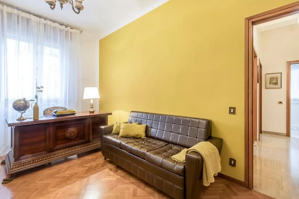 דירה מודנה Drake'S Royal Suite - City Centre & Train Station