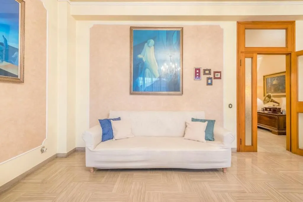 דירה מודנה Drake'S Royal Suite - City Centre & Train Station